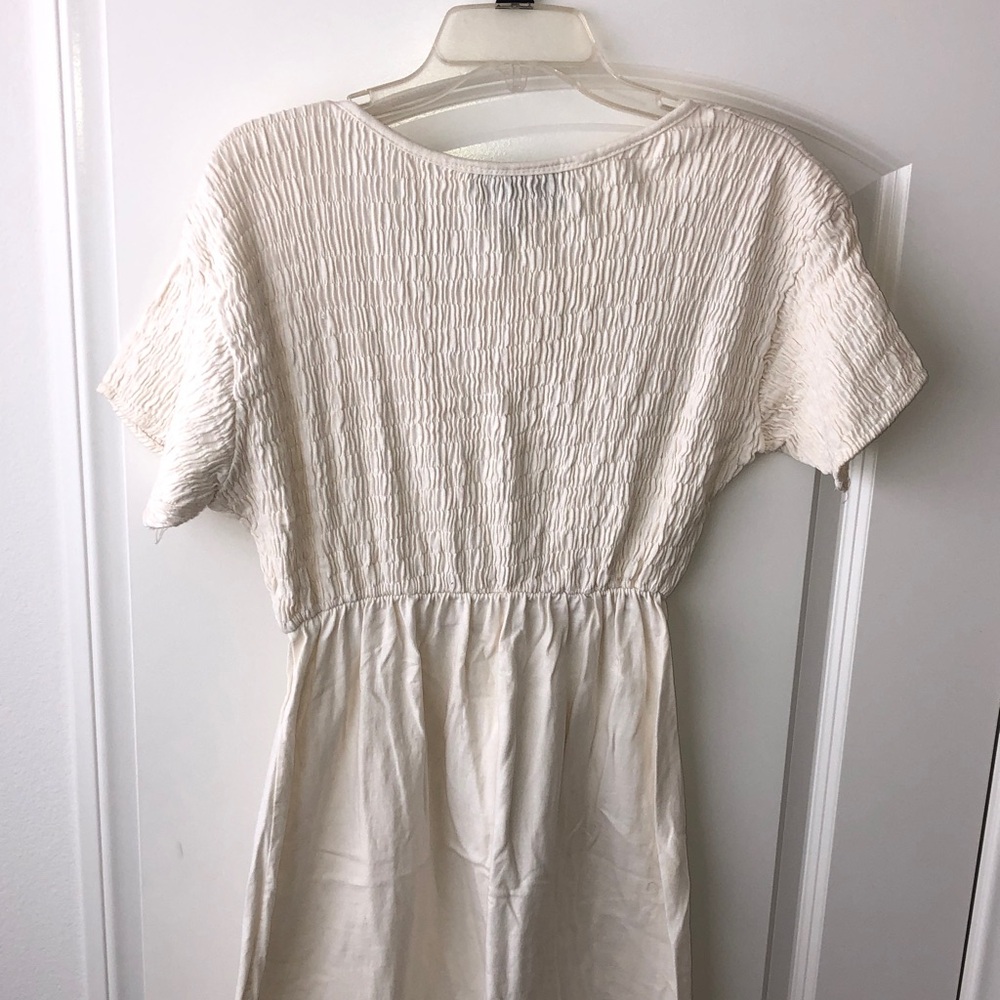 Cream Textured Maxi Dress - Picture 9 of 9